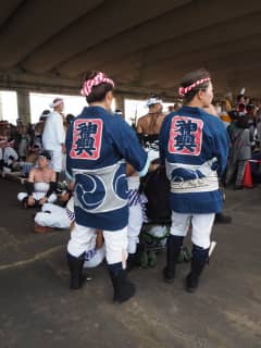 D014「祭りの背中」